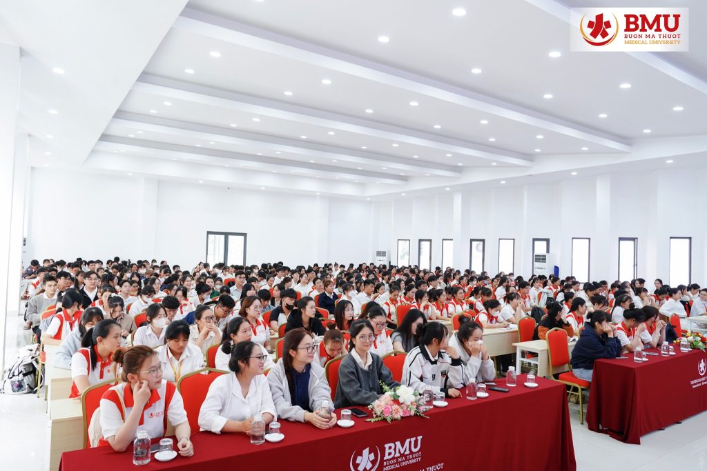 Tuần sinh hoạt công dân – sinh viên năm học 2025 – 2026